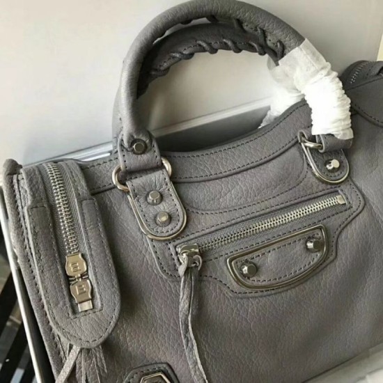 Borsa Balenciaga Classic Metallic Edge City agnello grigia Dupe Perfetta Cloni Firmate Borsa Balenciaga Classic Metallic Edge City agnello grigia imitazioni