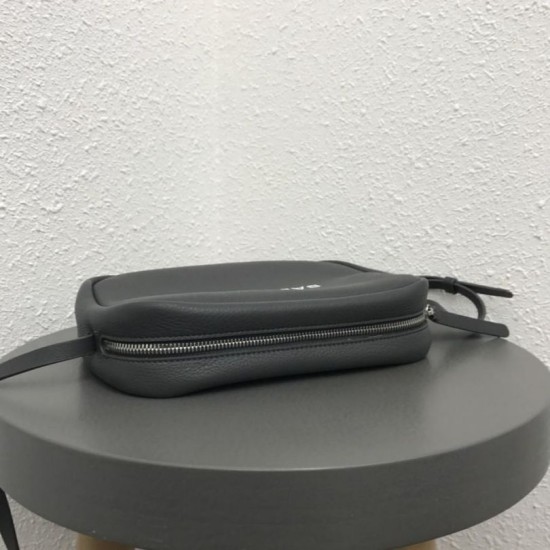 Borsa per fotocamera piccola Balenciaga Everyday liscia vitello nera Dupe Perfetta Cloni Firmate Borsa per fotocamera piccola Balenciaga Everyday liscia vitello nera imitazioni