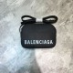 Borsa per fotocamera piccola Balenciaga Everyday Pelle di vitello pieno fiore nera Dupe Perfetta Cloni Firmate Borsa per fotocamera piccola Balenciaga Everyday Pelle di vitello pieno fiore nera imitazioni