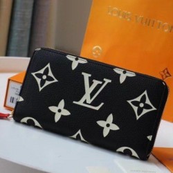 Pari replica Dettagli perfetti Portafoglio Louis Vuitton Crafty Zippy M69698 Dupe Perfetta Cloni Firmate Pari replica Dettagli perfetti Portafoglio Louis Vuitton Crafty Zippy M69698 imitazioni
