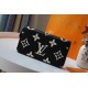 Pari replica Dettagli perfetti Portafoglio Louis Vuitton Crafty Zippy M69698 Dupe Perfetta Cloni Firmate Pari replica Dettagli perfetti Portafoglio Louis Vuitton Crafty Zippy M69698 imitazioni
