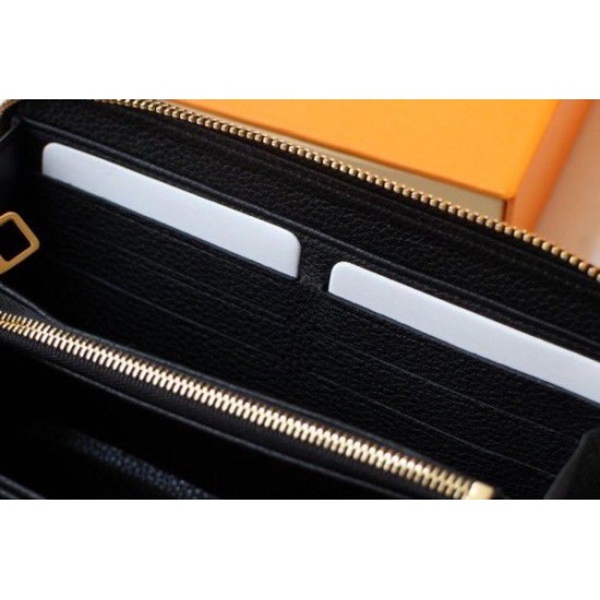 Pari replica Dettagli perfetti Portafoglio Louis Vuitton Crafty Zippy M69698 Dupe Perfetta Cloni Firmate Pari replica Dettagli perfetti Portafoglio Louis Vuitton Crafty Zippy M69698 imitazioni