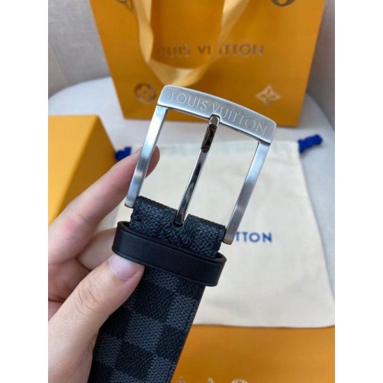 Dupe Cintura Downtown 40mm Damier Graphite M0374V imitazioni perfette Replica Cintura Downtown 40mm Damier Graphite M0374V Griffate