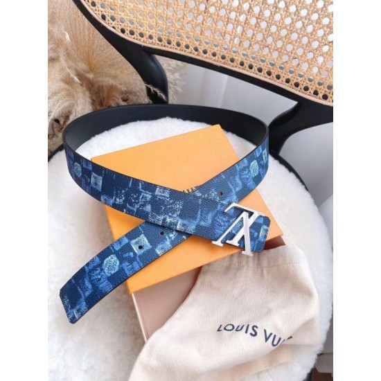 Dupe Alta gamma replica Louis Vuitton Initiales 40MM Cintura reversibile Damier Salt M0378Q imitazioni perfette Replica Alta gamma Louis Vuitton Initiales 40MM Cintura reversibile Damier Salt M0378Q Griffate