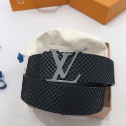 Dupe replica Louis Vuitton Initiales 40MM Cintura reversibile Suede M6875P imitazioni perfette Replica Louis Vuitton Initiales 40MM Cintura reversibile Suede M6875P Griffate
