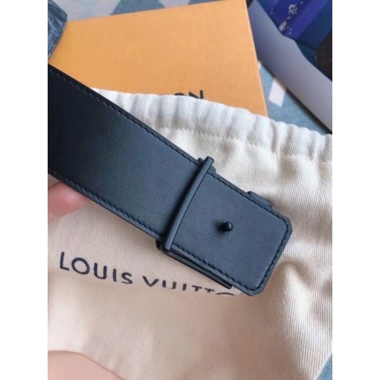 Dupe replica LV Shape 40MM Cintura reversibile Monogram Relief MP281V imitazioni perfette Replica LV Shape 40MM Cintura reversibile Monogram Relief MP281V Griffate
