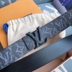 Dupe replica LV Shape 40MM Cintura reversibile Monogram Relief MP281V imitazioni perfette Replica LV Shape 40MM Cintura reversibile Monogram Relief MP281V Griffate
