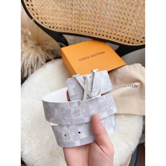 Dupe LV Initiales 40MM Cintura reversibile Damier Salt MP300V imitazioni perfette Replica LV Initiales 40MM Cintura reversibile Damier Salt MP300V Griffate