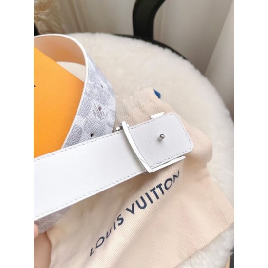 Dupe LV Initiales 40MM Cintura reversibile Damier Salt MP300V imitazioni perfette Replica LV Initiales 40MM Cintura reversibile Damier Salt MP300V Griffate