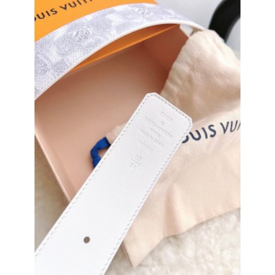 Dupe LV Initiales 40MM Cintura reversibile Damier Salt MP300V imitazioni perfette Replica LV Initiales 40MM Cintura reversibile Damier Salt MP300V Griffate
