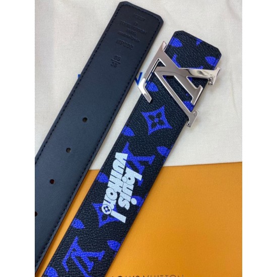 Dupe LV Initiales Everyday LV 40MM Cintura reversibile MP302V imitazioni perfette Replica LV Initiales Everyday LV 40MM Cintura reversibile MP302V Griffate