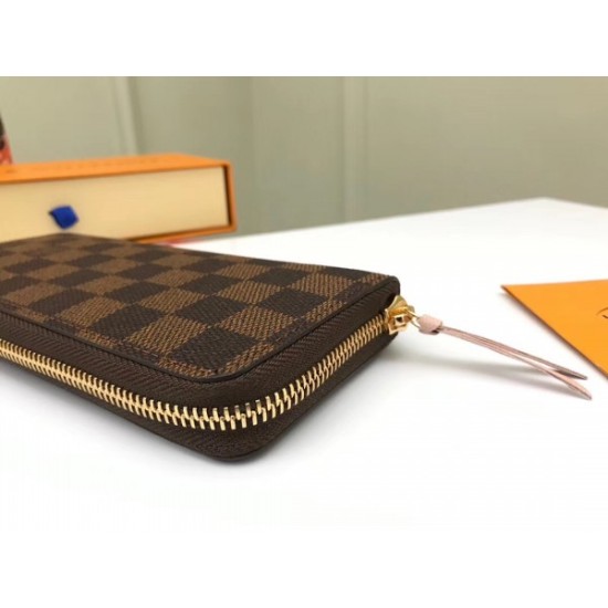 Dupe replica Clemence Portafoglio Damier Ebene N41626 imitazioni perfette Replica Clemence Portafoglio Damier Ebene N41626 Griffate