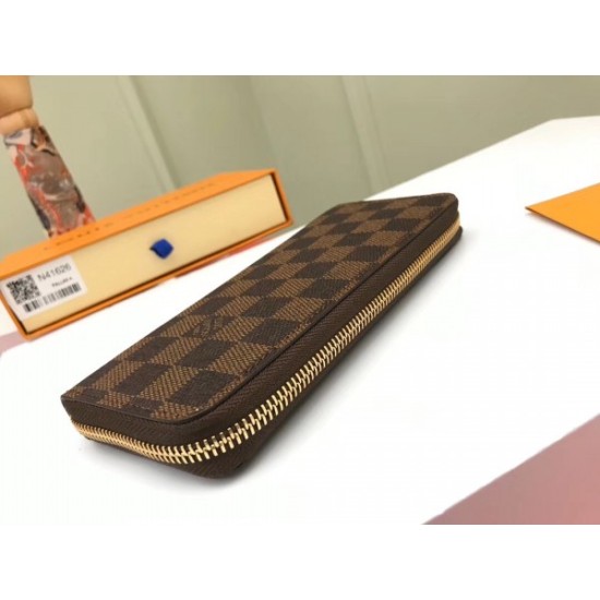 Dupe replica Clemence Portafoglio Damier Ebene N41626 imitazioni perfette Replica Clemence Portafoglio Damier Ebene N41626 Griffate