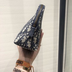 Pochette obliqua Christian Dior Pochette obliqua Christian Dior