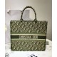 Imitazione Borse Christian Dior Book Tote M1286 verde Dupe Perfetta Cloni Firmate Imitazione Borse Christian Dior Book Tote M1286 verde imitazioni