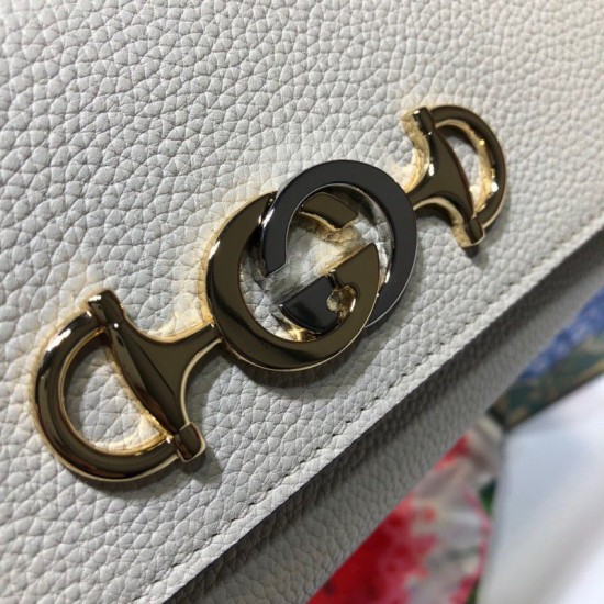 Riproduzione Fedele Alta gamma replica Portafoglio Zumi continental in pelle granulosa 573612 bianco imitazioni Replica Alta Qualità Alta gamma Portafoglio Zumi continental in pelle granulosa 573612 bianco