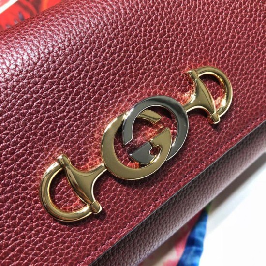 Replica Alta Qualità Portafoglio Zumi continental in pelle granulosa 573612 rosso