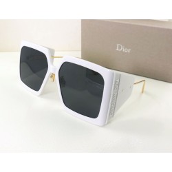 Occhiali da sole quadrati Dior Diorsolar S1u avorio bianchi Occhiali da sole quadrati Dior Diorsolar S1u avorio bianchi