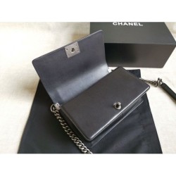 Replica Boy Classica Flap Bag A67086 Nero Argento Hardware Outlet Boy Classica Flap Bag A67086 Nero Argento Hardware imitazioni perfette