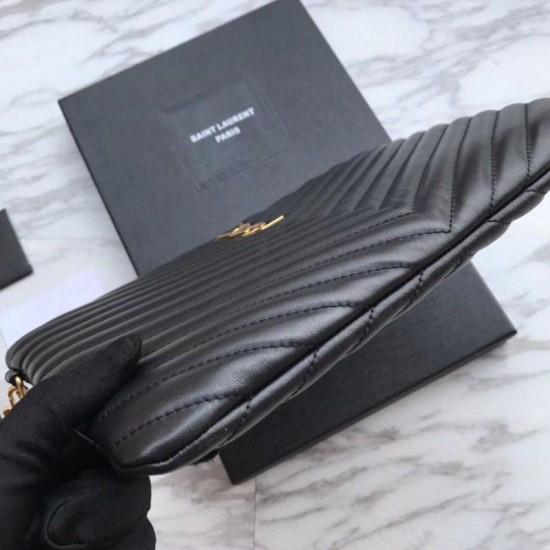 Replica Dettagli perfetti YSL Saint Laurent Custodia per tablet Monogram Matelasse nera Outlet Dettagli perfetti YSL Saint Laurent Custodia per tablet Monogram Matelasse nera imitazioni perfette