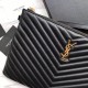 Replica Dettagli perfetti YSL Saint Laurent Custodia per tablet Monogram Matelasse nera Outlet Dettagli perfetti YSL Saint Laurent Custodia per tablet Monogram Matelasse nera imitazioni perfette