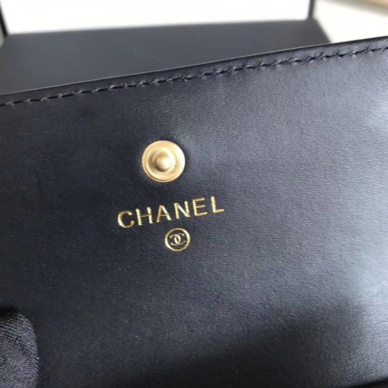 Boy Classic Clutch Cowhide Portafoglio Nero Boy Classic Clutch Cowhide Portafoglio Nero
