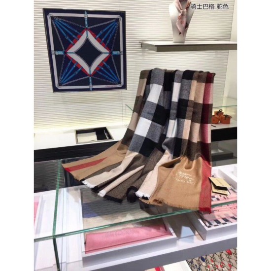 Riproduzione Fedele replica Cammello di sciarpa di Cashmere Grande Check Classic imitazioni Replica Alta Qualità Cammello di sciarpa di Cashmere Grande Check Classic