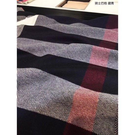 Replica Alta Qualità Classic Large Check Sciarpa Navy di Cashmere
