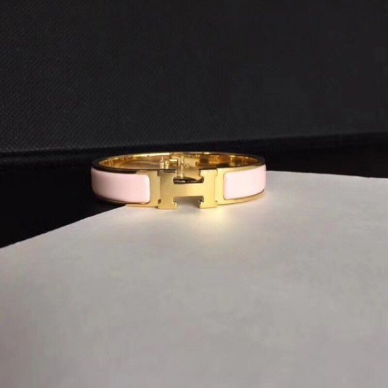 Bracciale Hermes Clic H PM in smalto rosa Dupe Perfetta Cloni Firmate Bracciale Hermes Clic H PM in smalto rosa imitazioni