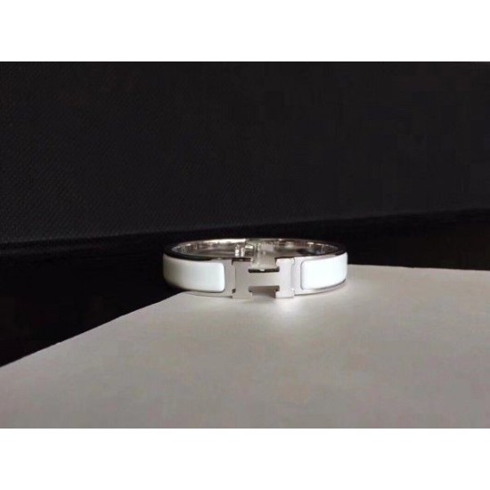 Bracciale Hermes Clic H PM in smalto bianco Dupe Perfetta Cloni Firmate Bracciale Hermes Clic H PM in smalto bianco imitazioni