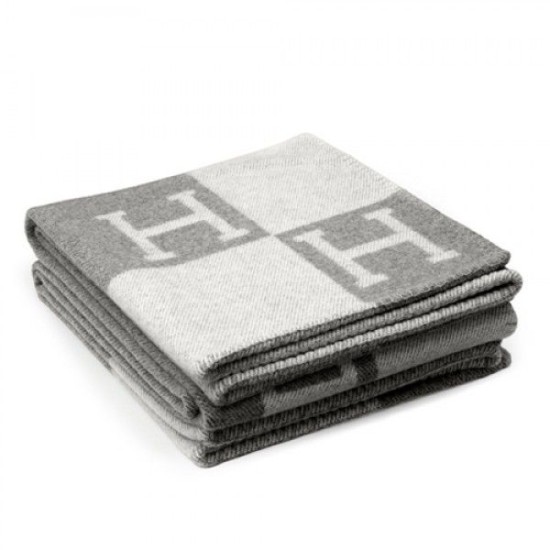 Qualità da grande replica Coperta Hermes Grey Avalon Dupe Perfetta Cloni Firmate Qualità da grande replica Coperta Hermes Grey Avalon imitazioni