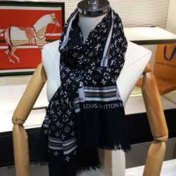 Replica falso Scialle Monogram Studdy Denim Nero Outlet falso Scialle Monogram Studdy Denim Nero imitazioni perfette