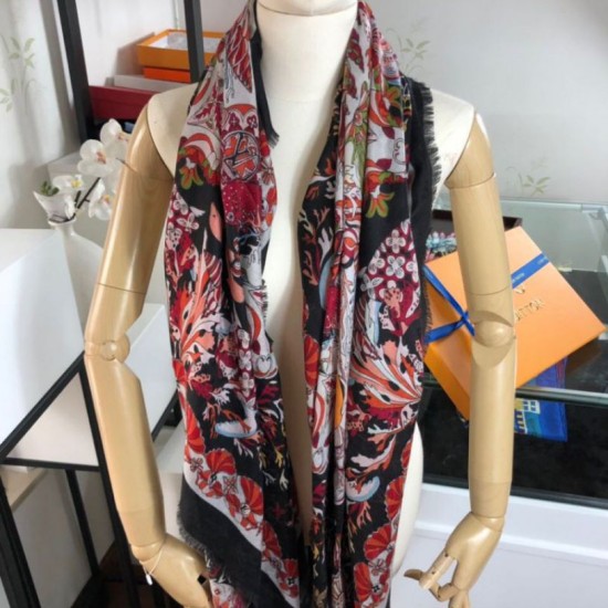Replica Quadrato Sea Of Love Cashmere Schawl M73823 Nero Outlet Quadrato Sea Of Love Cashmere Schawl M73823 Nero imitazioni perfette