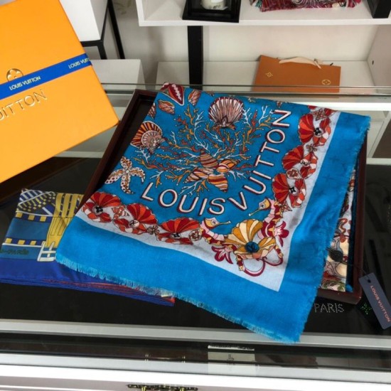 Replica Sea Of Love Square Cashmere Schawl M73823 Blu Outlet Sea Of Love Square Cashmere Schawl M73823 Blu imitazioni perfette