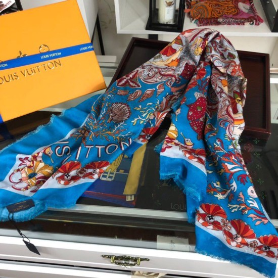 Replica Sea Of Love Square Cashmere Schawl M73823 Blu Outlet Sea Of Love Square Cashmere Schawl M73823 Blu imitazioni perfette