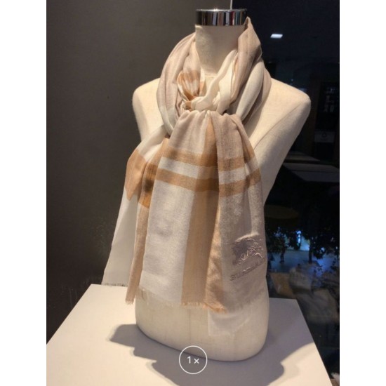 Replica Borsa Scialle in seta cashmere a quadri Burberry 80 x 200 marrone Outlet replica Scialle in seta cashmere a quadri Burberry 80 x 200 marrone imitazioni perfette