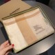 Replica Borsa Scialle in seta cashmere a quadri Burberry 80 x 200 marrone Outlet replica Scialle in seta cashmere a quadri Burberry 80 x 200 marrone imitazioni perfette