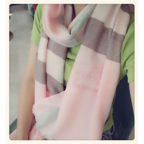 replica Scialle in cashmere con motivo check classico Burberry 70 x 200 rosa imitazioni perfette