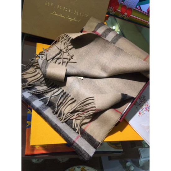 Replica Borsa Sciarpa Burberry classica in cashmere double face 30 x 168 Marrone Outlet replica Sciarpa Burberry classica in cashmere double face 30 x 168 Marrone imitazioni perfette