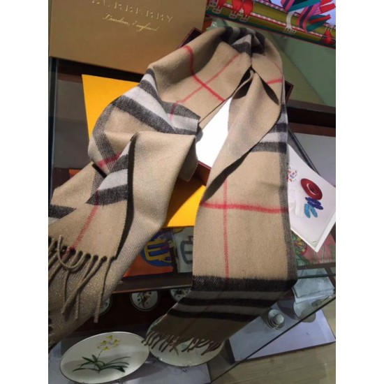 Replica Borsa Sciarpa Burberry classica in cashmere double face 30 x 168 Marrone Outlet replica Sciarpa Burberry classica in cashmere double face 30 x 168 Marrone imitazioni perfette