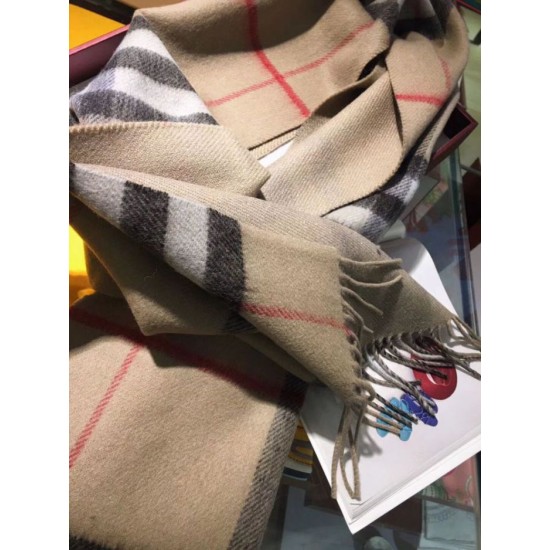 Replica Borsa Sciarpa Burberry classica in cashmere double face 30 x 168 Marrone Outlet replica Sciarpa Burberry classica in cashmere double face 30 x 168 Marrone imitazioni perfette