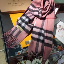 Replica Borsa Sciarpa Burberry classica in cashmere double face 30 x 168 Rosa Outlet replica Sciarpa Burberry classica in cashmere double face 30 x 168 Rosa imitazioni perfette