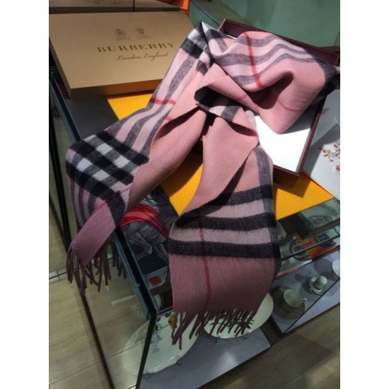 Replica Borsa Sciarpa Burberry classica in cashmere double face 30 x 168 Rosa Outlet replica Sciarpa Burberry classica in cashmere double face 30 x 168 Rosa imitazioni perfette