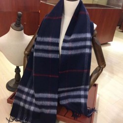 Replica Alta gamma Sciarpa Burberry Classic in cashmere double face 30 x 168 Blu scuro Outlet Alta gamma replica Sciarpa Burberry Classic in cashmere double face 30 x 168 Blu scuro imitazioni perfette