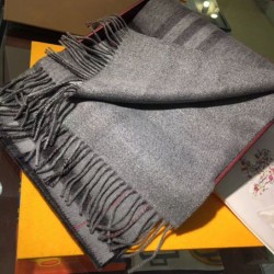 Replica Borsa Sciarpa Burberry Classic double face in cashmere 30 x 168 grigio Outlet replica Sciarpa Burberry Classic double face in cashmere 30 x 168 grigio imitazioni perfette