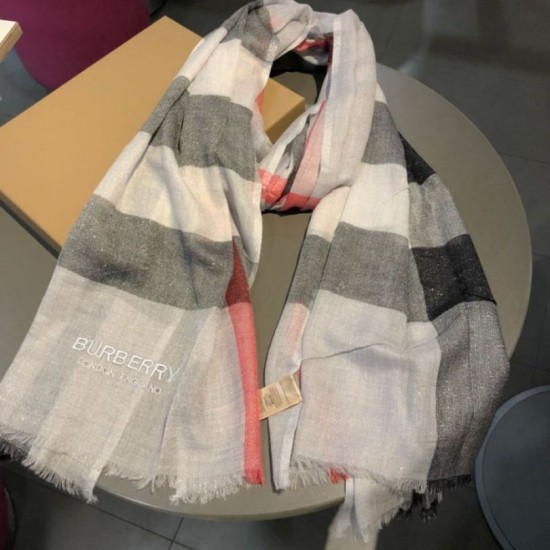 Replica Scialle in cashmere con motivo check classico Burberry 75 x 205 grigio Outlet Scialle in cashmere con motivo check classico Burberry 75 x 205 grigio imitazioni perfette