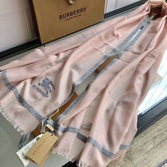 Replica Borsa Burberry Cashmere tinta unita Schawl sottile 80 x 200 rosa Outlet replica Burberry Cashmere tinta unita Schawl sottile 80 x 200 rosa imitazioni perfette