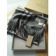 Replica Scialle in cashmere con motivo check classico Burberry 70 x 200 grigio Outlet Scialle in cashmere con motivo check classico Burberry 70 x 200 grigio imitazioni perfette