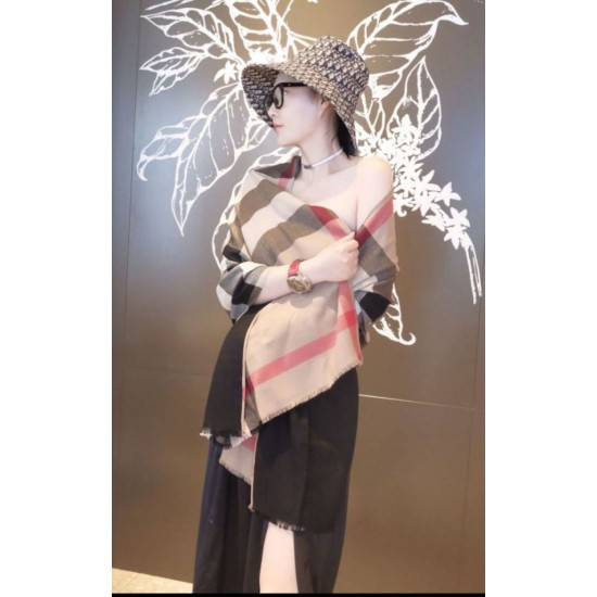 Scialle in cashmere con motivo check classico Burberry 70 x 200 marrone imitazioni perfette