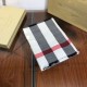 Replica Scialle in cashmere con motivo check classico Burberry 70 x 200 nero Outlet Scialle in cashmere con motivo check classico Burberry 70 x 200 nero imitazioni perfette